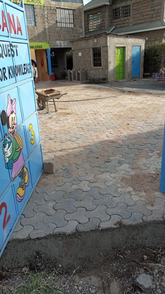 Installation of Cabros at Cana Brooke School project image